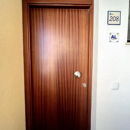 公寓 Marina Mar 2 With Pool By Homing *