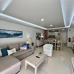 Marina Mar 2 With Pool By Homing Διαμέρισμα *