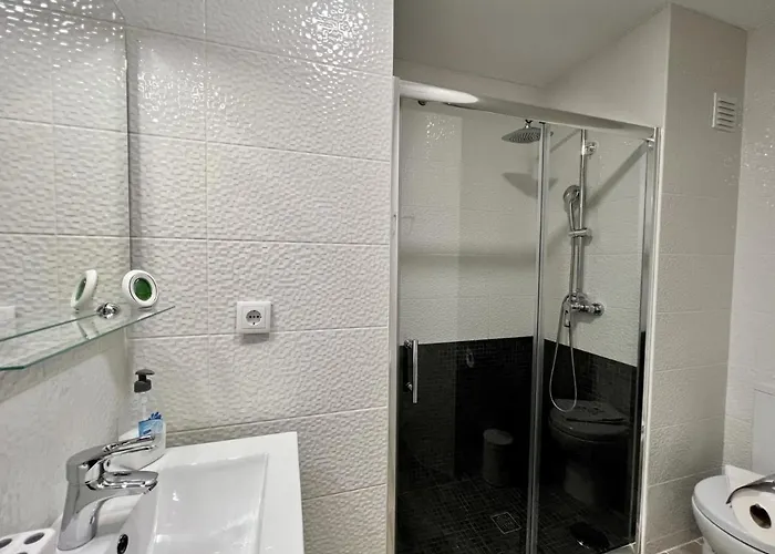 Marina Mar 2 With Pool By Homing Виламура